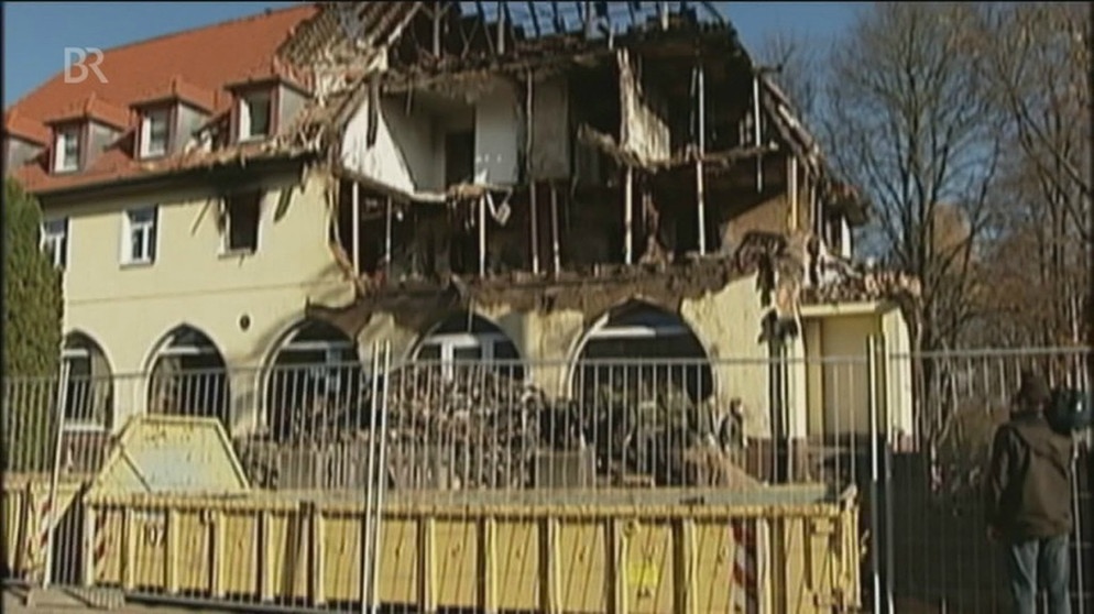 NSU: Zerstörtes Haus in Zwickau | Bild: Bayerischer Rundfunk
