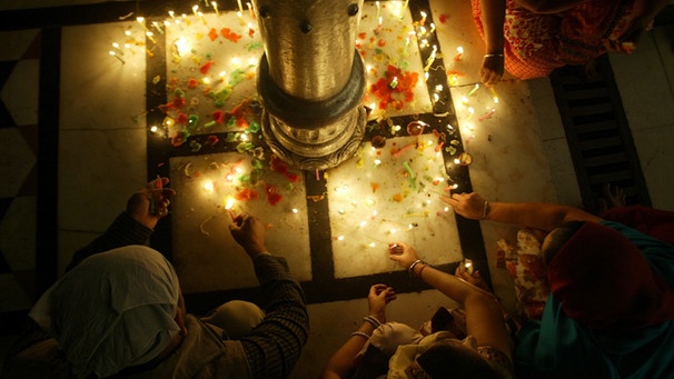 Diwali-Fest im Goldenen Tempel in Amritsar, Nordindien | Bild: picture-alliance/dpa