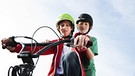 BMX-Rad: zwei Jungen auf dem BMX-Rad. | Bild: picture-alliance/dpa