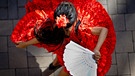 Flamencotänzerin von oben. | Bild: picture-alliance/dpa