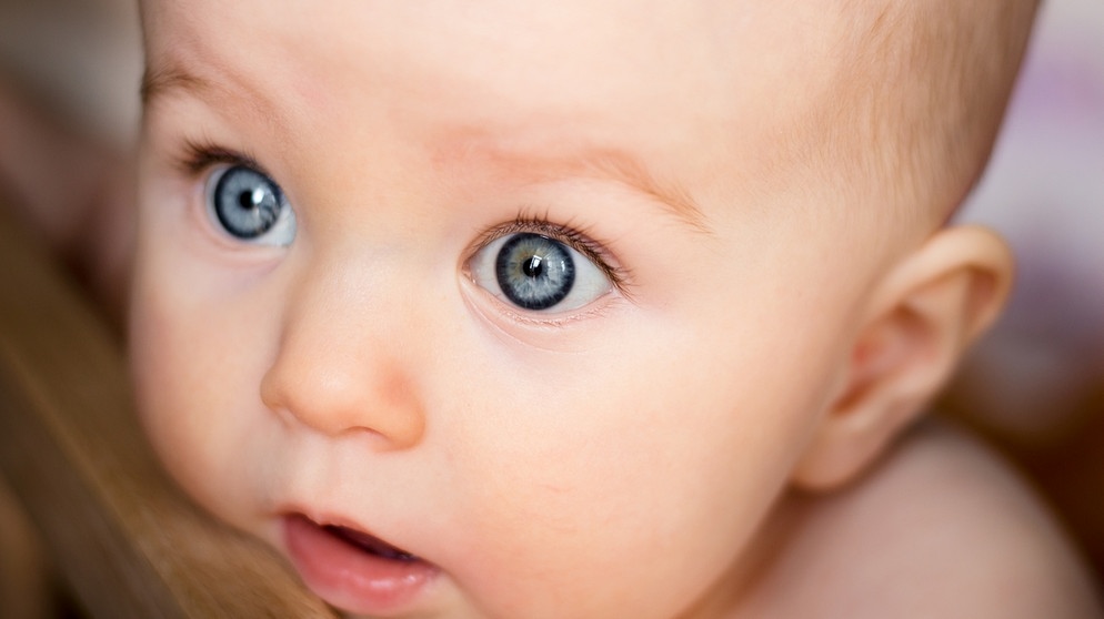 Mit menschen gibt augen es dunkelhäutige blauen Blaue Augen: