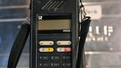 Das sogenannte "Pocky", ein C-Netz-Handy, aus der Privatsammlung von Heinz Sänger. | Bild: picture-alliance/dpa