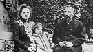 Marie und Pierre Curie mit Tochter Irene. | Bild: BR/INTER/AKTION