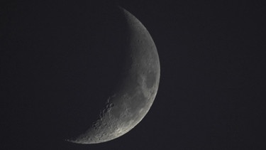 Die Sichel des Mondes bei zunehmendem Mond. | Bild: picture-alliance/dpa