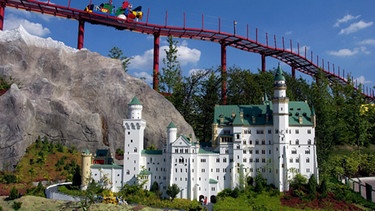 Modell von Schloss Neuschwanstein im Legoland Deutschland | Bild: Legoland Deutschland