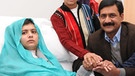 Firedensnobelpreisträgerin Malala Yousafzai mit ihrer Familie im Oktober 2012 im Krankenhaus in Birmingham. | Bild: picture-alliance/dpa
