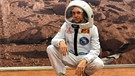Der Mars-Check |  Im Mars-Raumanzug gehts für den Checker (Tobias Krell) auf Mars-Erkundung | Bild: BR | megaherz film- und fernsehen gmbh