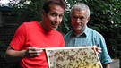 Wovon schwärmt der Bienenschwarm? / Willi und Dr. Gerhard Liebig | Bild: BR / megaherz GmbH