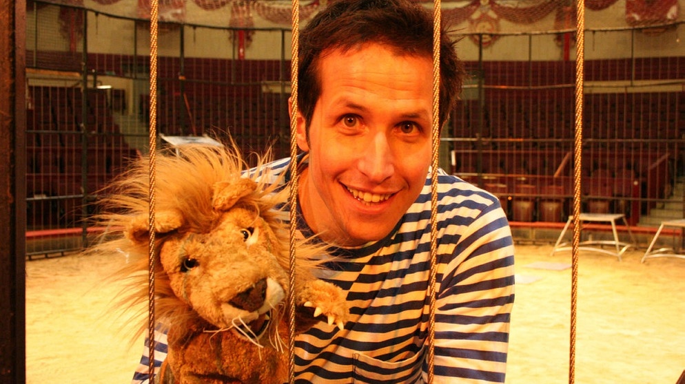 Achtung, wilde Miezekatzen! / Willi trifft sich im Circus Krone mit dem jüngsten Raubtierdompteur der Welt. | Bild: BR/megaherz gmbh