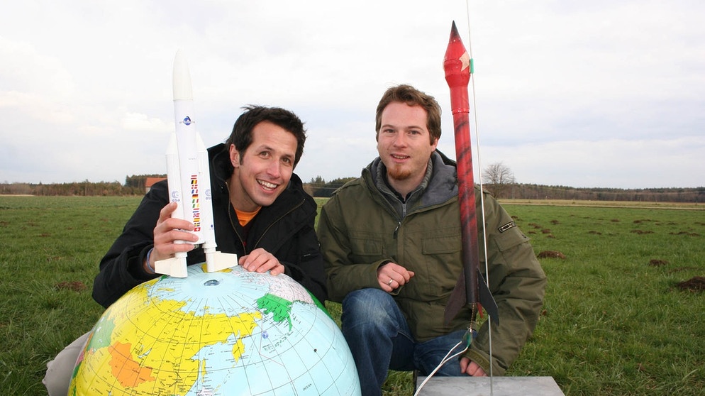 Wie sieht die Welt im Weltraum aus? / Willi und Raketenbauer Matthias Raif | Bild: BR / megaherz GmbH