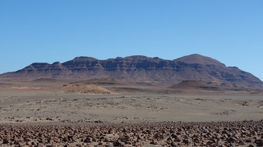 Eindrücke aus dem Damaraland, einer felsenreichen und zerklüfteten Landschaft in Namibia. | Bild: BR | Janina Böhm