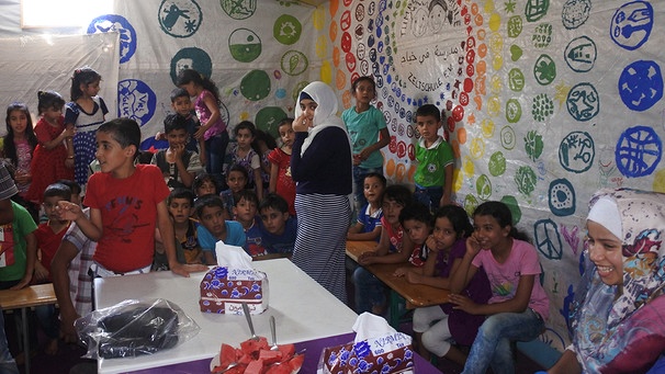Zeltschule - Bildung für Flüchtlingskinder im Libanon | Bild: Bayern 2
