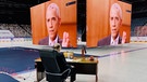 Obama am Beamer: Druckfrisch hat mit Barack Obama im Videocall gesprochen | Bild: BR