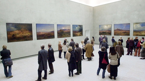 Interessierte Besucher in der Neuen Pinakothek | Bild: picture-alliance/dpa