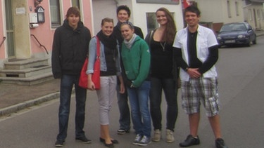 Schüler in der Donauwörther Straße in Buttenwiesen | Bild: BR/Bildungsprojekte
