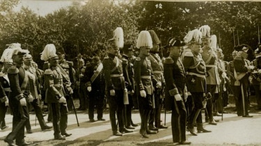 Kaiser Wilhelm II. und weitere Ehrengäste der Kaiserfeier 1913 auf der Befreiungshalle | Bild: Stadtarchiv Kelheim