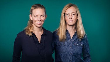 Franziska Eder und Ann-Kathrin Mittelstraß, grüner Hintergrund | Bild: Lisa Hinder/BR