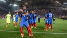 Patrice Evra, Olivier Giroud and Antoine Griezmann of France celebrate after winning the UEFA EURO 2016 semi final soccer match between Germany and France at the Stade Velodrome in Marseille, France, 07 July 2016.  | Bild: dpa-Bildfunk/Federico Gambarini