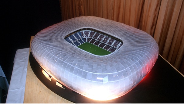 Allianz Arena: Modell von 2002 | Bild: picture-alliance/dpa
