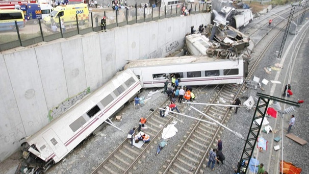 Bahnunglück 2013 bei Santiago de Compostela | Bild: pa/dpa/Oscar Corral