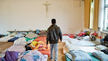 Matratzen für junge Asylbewerber in Cadolzburg (Bayern) | Bild: picture-alliance/dpa
