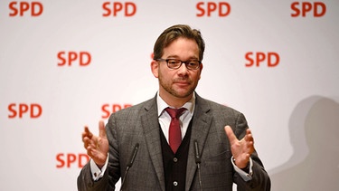 Der Landesvorsitzende der SPD in Bayern, Florian Pronold hält in Aschaffenburg eine Rede | Bild: dpa-Bildfunk
