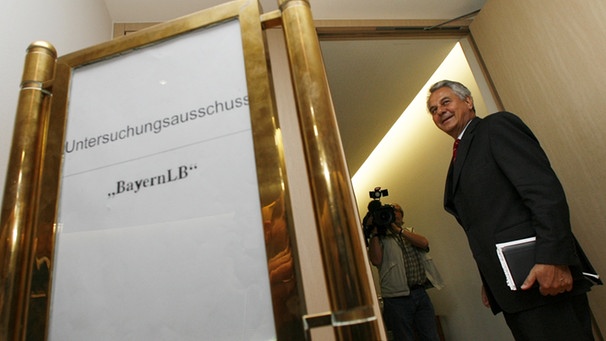 Ex-Finanzminister Kurt Faltlhauser als Zeuge im BayernLB-Untersuchungsausschuss 2008 | Bild: picture-alliance/dpa