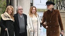 Suzanne Accosta, from left, Bill Wyman, Jeanne Marine and Bob Geldof arrive at St Bride's Church for the celebration ceremony of the wedding of Rupert Murdoch and Jerry Hall in London, Saturday, March 5, 2016. | Bild: picture-alliance/dpa/Joel Ryan/Invision/AP