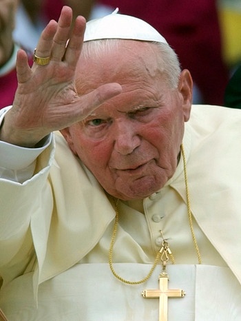 Johannes Paul II. - bereits schwer gezeichnet von der Krankheit | Bild: picture-alliance/dpa