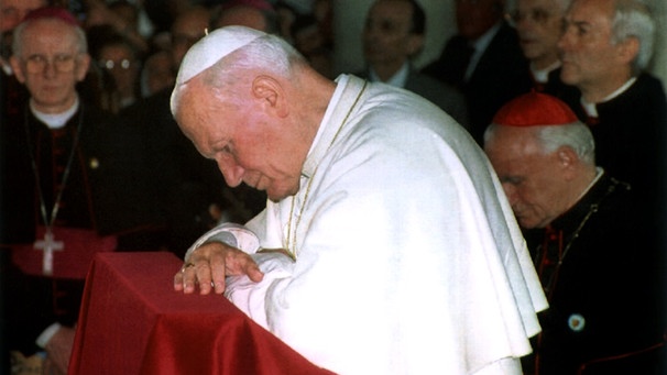 Johannes Paul II. in einer Aufnahme von 1994 | Bild: picture-alliance/dpa
