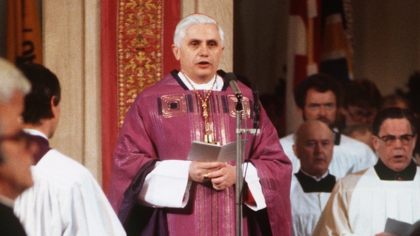 Joseph Kardinal Ratzinger in einer Aufnahme von 1982 | Bild: picture-alliance/dpa