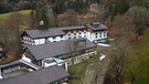 Die Seniorenresidenz Schliersee besteht aus mehreren Gebäudekomplexen.  | Bild: Bayerischer Rundfunk