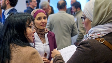 Fachtagung der Deutschen Islam Konferenz 2023 unter dem Motto "Sozialer Frieden und demokratischer Zusammenhalt" | Bild: picture alliance / epd-bild | Christian Ditsch