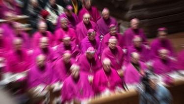 Bischöfe bei der Frühjahrs-Vollversammlung der Deutschen Bischofskonferenz in Mainz 2020. | Bild: picture alliance / Kirchner-Media | Neundorf/Kirchner-Media