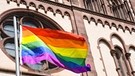 Homosexualität ist ein Kündigungsgrund im kirchlichen Arbeitsrecht | Bild: picture alliance / Winfried Rothermel | Winfried Rothermel