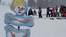 Kinder auf dem Skischul-Übungsgelände in Eschach. | Bild: BR/Alex Brutscher
