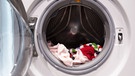 Waschmaschine mit geöffneter Türe | Bild: pa/dpa/Florian Schuh