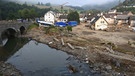 Der Ort Schuld im Hochwassergebiet: Trümmer und zerstörte Häuser | Bild: Christof Stache / AFP