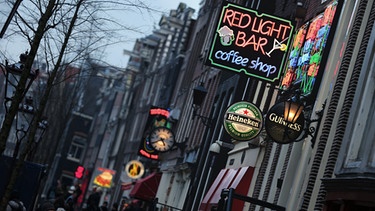 Coffee Shop in Asterdam | Bild: picture-alliance/dpa