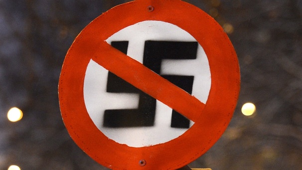 Nazi-Verbotsschild | Bild: picture-alliance/dpa
