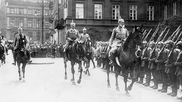 Prinz Leopold von Bayern nach der Eroberung Warschaus, 1915 | Bild: sz-foto