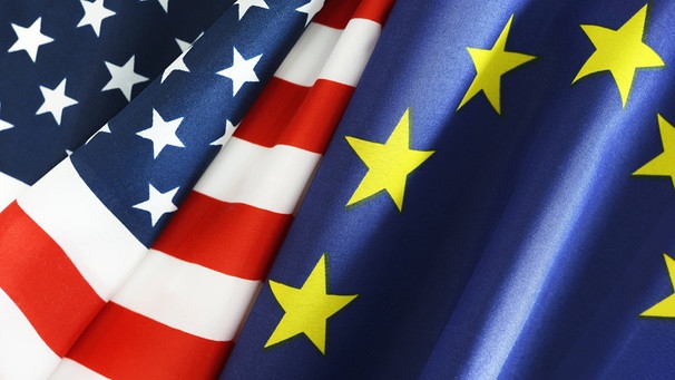 Fahnen der USA und der EU | Bild: picture-alliance/dpa