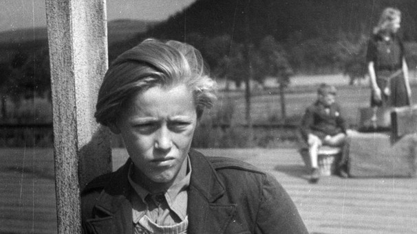 Flüchtlinge an der innerdeutschen Grenze bei Hof, 1948 | Bild: Kurt Schraudenbach/Süddeutsche Zeitung Photo