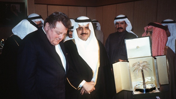 Franz Josef Strauß 1986 zu Besuch in Saudi-Arabien | Bild: picture-alliance/dpa