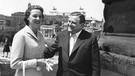 Franz Josef Strauß mit seiner Verlobten Marianne Zwicknagel 1957 in Rom | Bild: picture-alliance/dpa