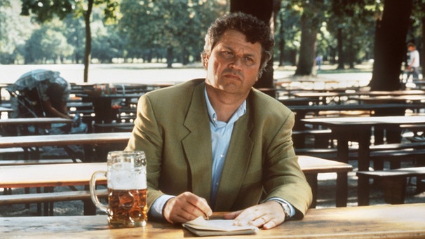 Gerhard Polt in "Herr Ober!" (1991) | Bild: picture-alliance/dpa