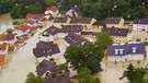 Das Foto vom 02.06.2013 zeigt überflutete Gebiete im Landkreis Berchtesgaden (Bayern). | Bild: picture-alliance/dpa