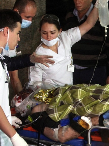Der Journalsit Rafael Henze überlebt den Flugzeugabsturzes in Kolumbien | Bild: picture-alliance/dpa/Luis Eduardo Noriega A
