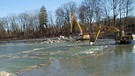 Bagger für den Isar-Flussbau | Bild: Wasserwirtschaftsamt München