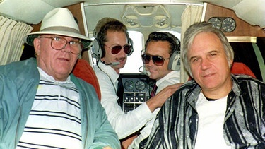 John Demjanjuk (links) 1993 nach seiner Freilassung aus israelischer Haft | Bild: picture-alliance/dpa